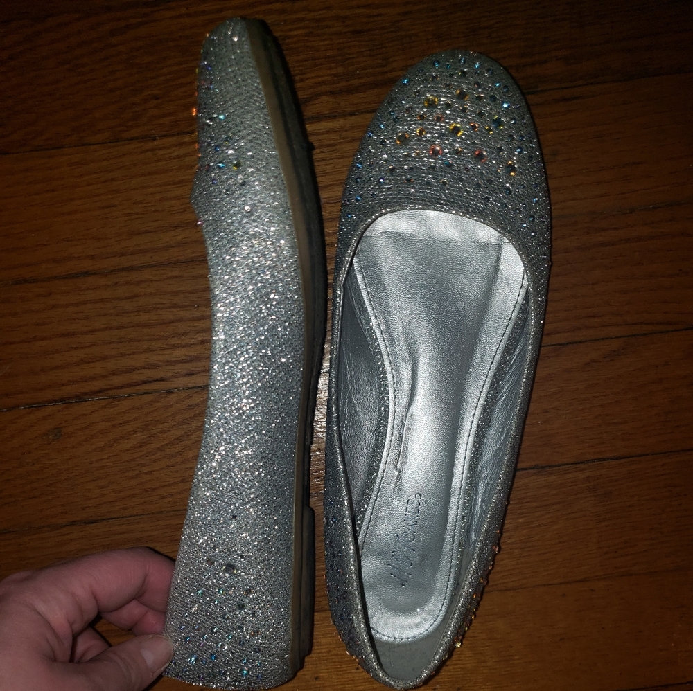 Shoes - Picture 2 of 2